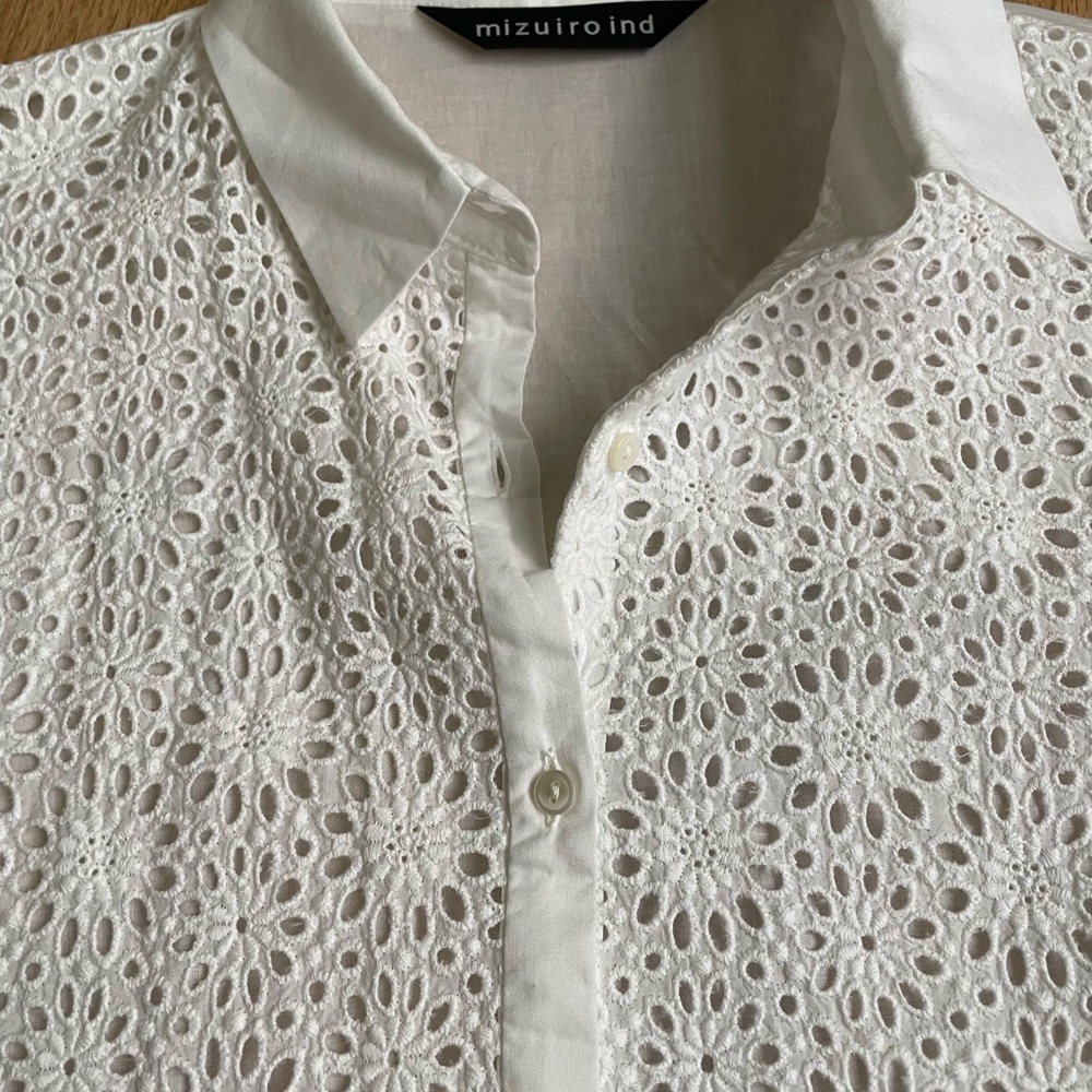 Japanese blouse with lace